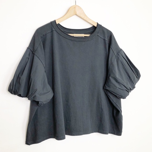 Free people with a free, gray, puffy sleeve oversize top - Picture 2 of 10